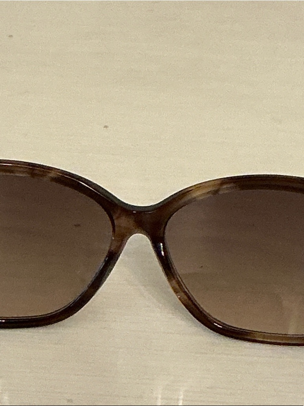 Authentic, Vera Wang Brown Cat-Eye Sunglasses - Picture 6 of 12